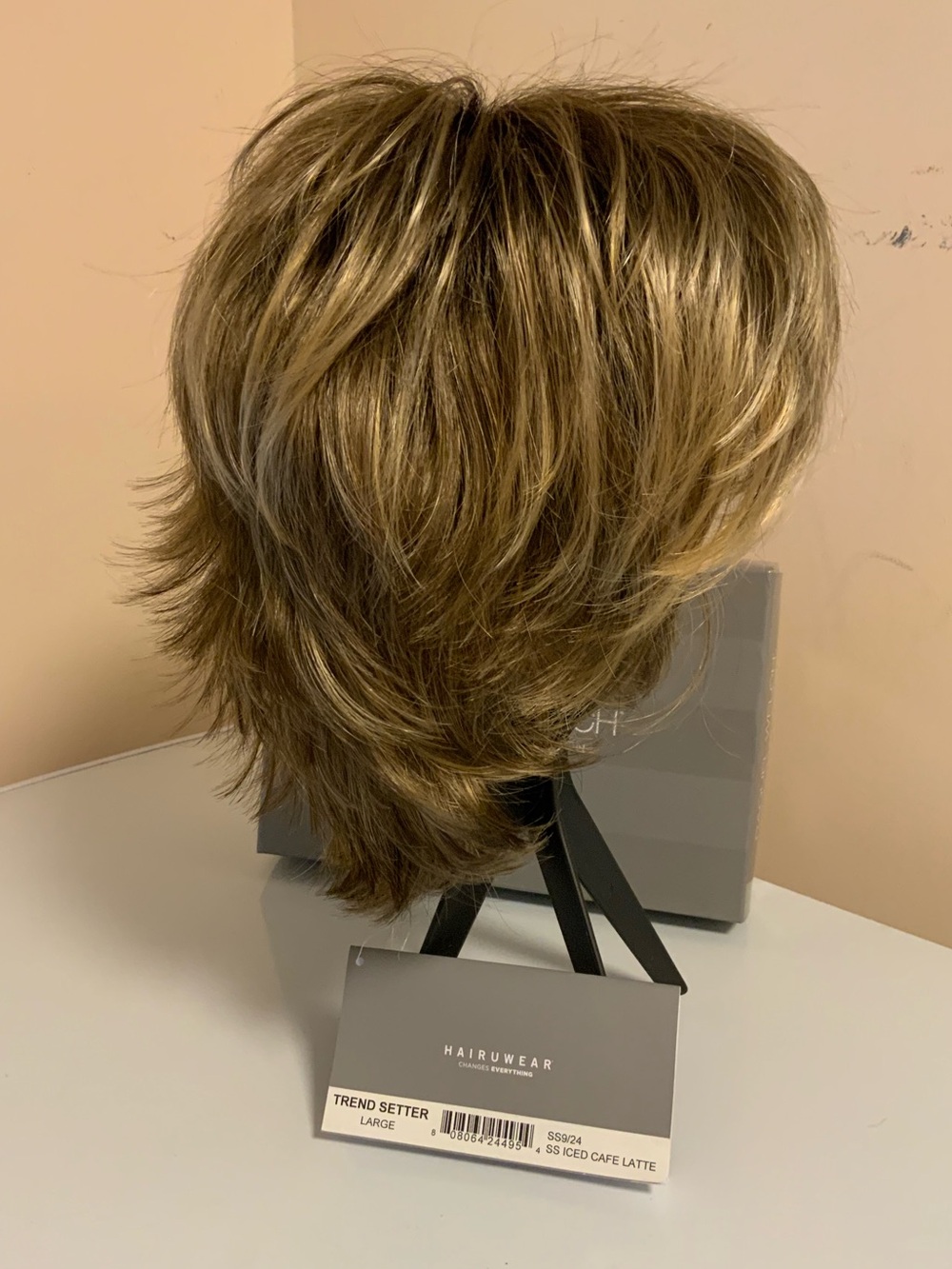 Raquel Welch Trend Setter Wig in Iced Cafe Latte - Large